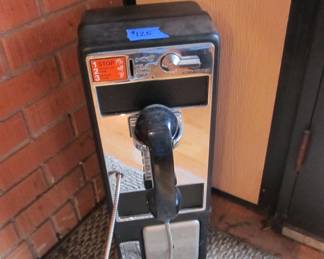"Antique" Cellphone... kidding!  An actual payphone!