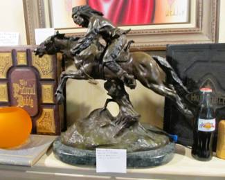 Stunning Bronze Sculpture on Marble by Artist Antoine Bofill.