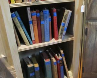 We have one of the biggest selections of RARE SPORTS BOOKS and MAGAZINES from 1900 to the 1950s in one place. This is an amazing collection! (Football, Baseball, Basketball, Boxing, Tennis, & Horse Racing) 