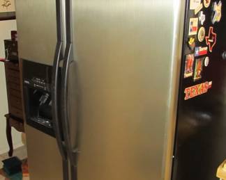 Whirlpool Fridge side-by-side fridge