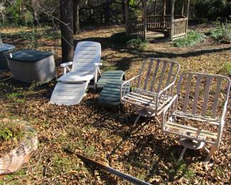 We have a patio and yard full of amazing decor and treasures! Planting pots, chairs, statues, decor accents, tables, storage, handmade items, & so much more!