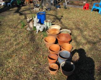 We have a patio and yard full of amazing decor and treasures! Planting pots, chairs, statues, decor accents, tables, storage, handmade items, & so much more!