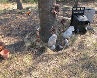 We have a patio and yard full of amazing decor and treasures! Planting pots, chairs, statues, decor accents, tables, storage, handmade items, & so much more!
