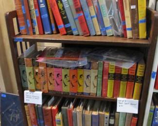 We have one of the biggest selections of RARE SPORTS BOOKS and MAGAZINES from 1900 to the 1950s in one place. This is an amazing collection! (Football, Baseball, Basketball, Boxing, Tennis, & Horse Racing) 