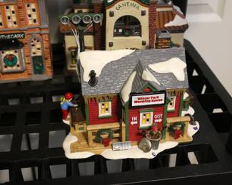 Dept 56  Winter Park Warming House