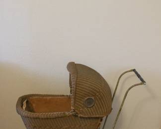 Antique Wicker Pram/Baby Carriage