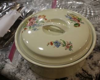 Royal Rochester Royalite Casserole Dish