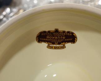 Royal Rochester Royalite Casserole Dish
