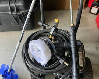 AM124Dewalt pressure washer