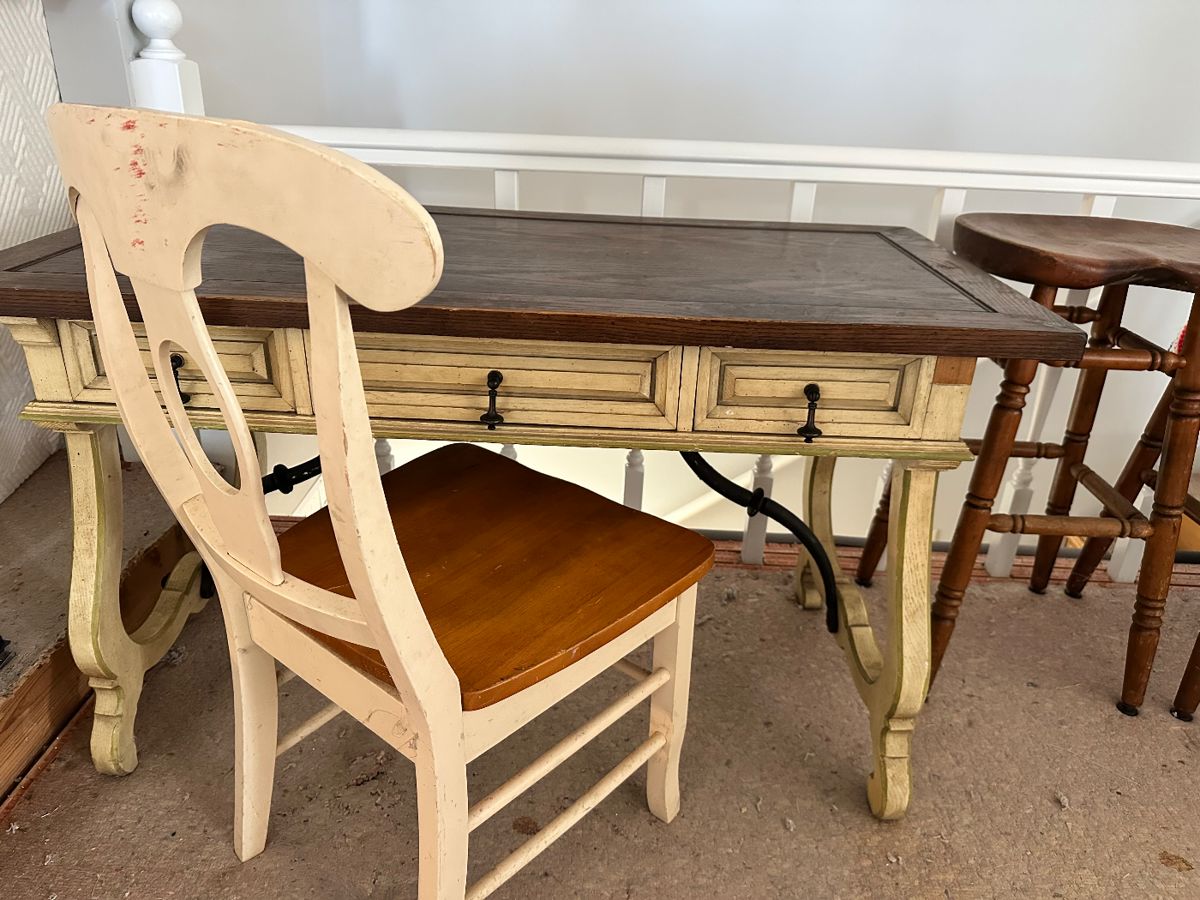 Desk with chair