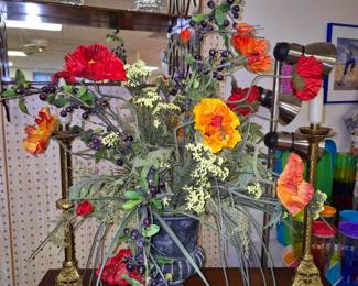 Artificial flowers and arrangements 