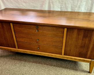 Lane hope blanket chest