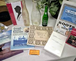 St. Joseph books and miscellaneous collectibles. 