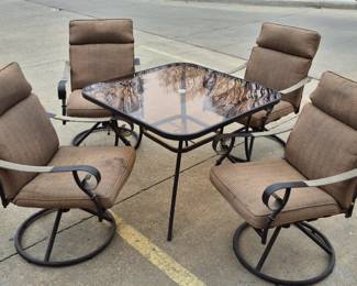 Much outdoor items. 5 pcs. Patio set