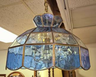 Much lighting and lamps