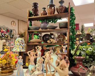 Laszlo Ispanky figurines