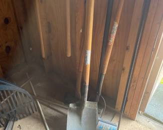 Miscellaneous yard tools 