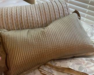 Another view of the Sforra King Linens and additional accent pillows