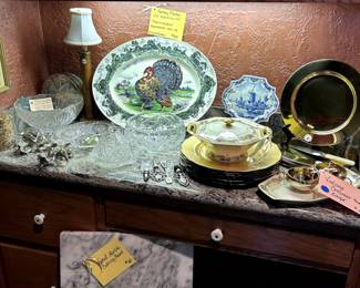 Footed Marble Cutting Board, Turkey Platter Excellent condition from England 1932-1946, Vintage Lausitzer Lead Crystal Bowl likely from Germany