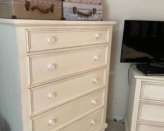 Ethan Allen 5-drawer tall dresser,and storage boxes