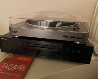 Onkyo CD player