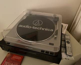 Turntable - Audio-technica 
