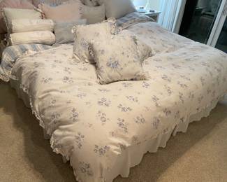 King down duvet and cover, pillows and more!