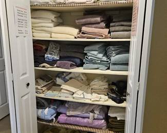 Towels, sheets & blankets