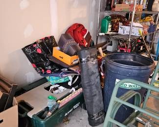 $30 Ames garden cart