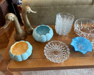 VINTAGE GLASSWARE AND BRASS GOOSE BOOKENDS