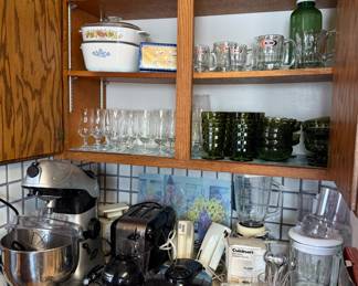 COOKS MIXER, SEVERAL A & W MUGS AND KITCHENWARE