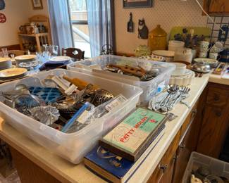 TONS OF KITCHENWARE