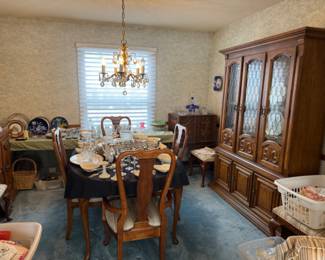 DINING TABLE WITH 2 LEAVES AND 6 CHAIRS & CHINA HUTCH