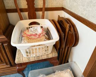VINTAGE HAND CROCHETED LINENS, TRAY TABLE SET