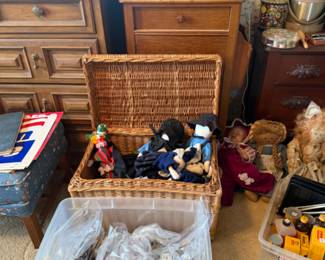 VINTAGE TOYS AND MORE