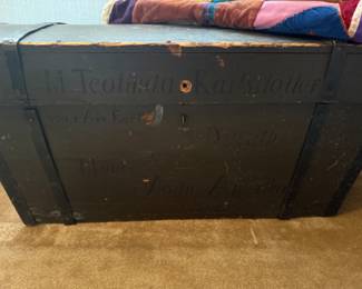 ANTIQUE TRUNK DESTINATION DULUTH MN NORTH AMERICA