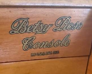 LESTER BETSY ROSS CONSOLE PIANO