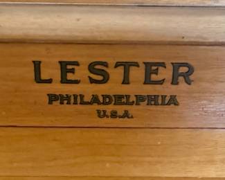 LESTER BETSY ROSS CONSOLE PIANO
