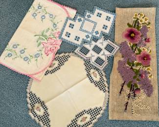VINTAGE HAND STITCHED LINENS