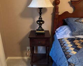 Pair of night stands, pair of lamps