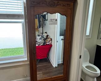 Mirror front armoire