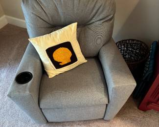 Childs occasional chairs recliners