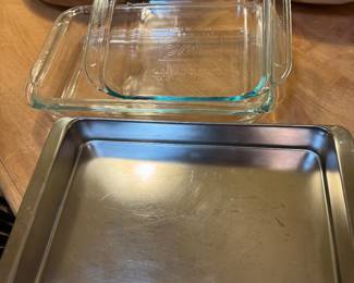Revere ware pan & Pyrex 