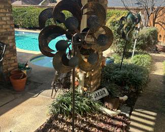 LED light up garden decor