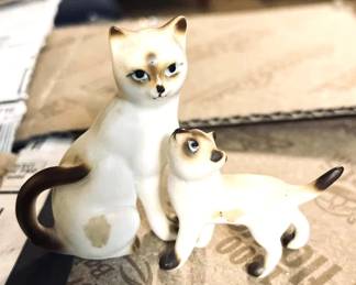Miniature Siamese Cat & Kitten - Japan.