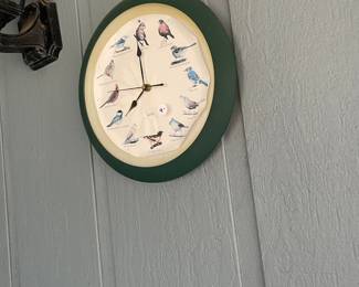 clock & wall decor