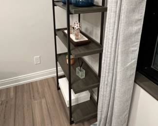 Dillonvale 5 Shelf Display Bookcase 
