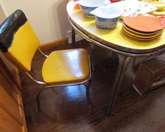 Fun vintage Formica dinette