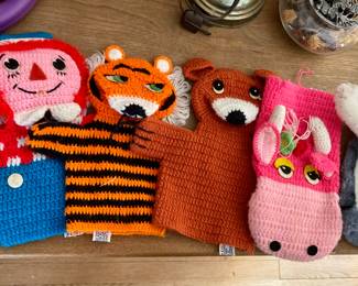 1980s Dakin hand puppets
