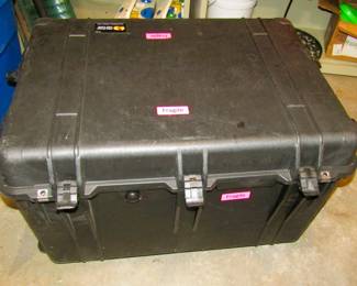 Pelican 1660 hard case